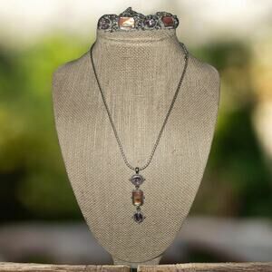 Silver Tone Necklace and Bracelet Set